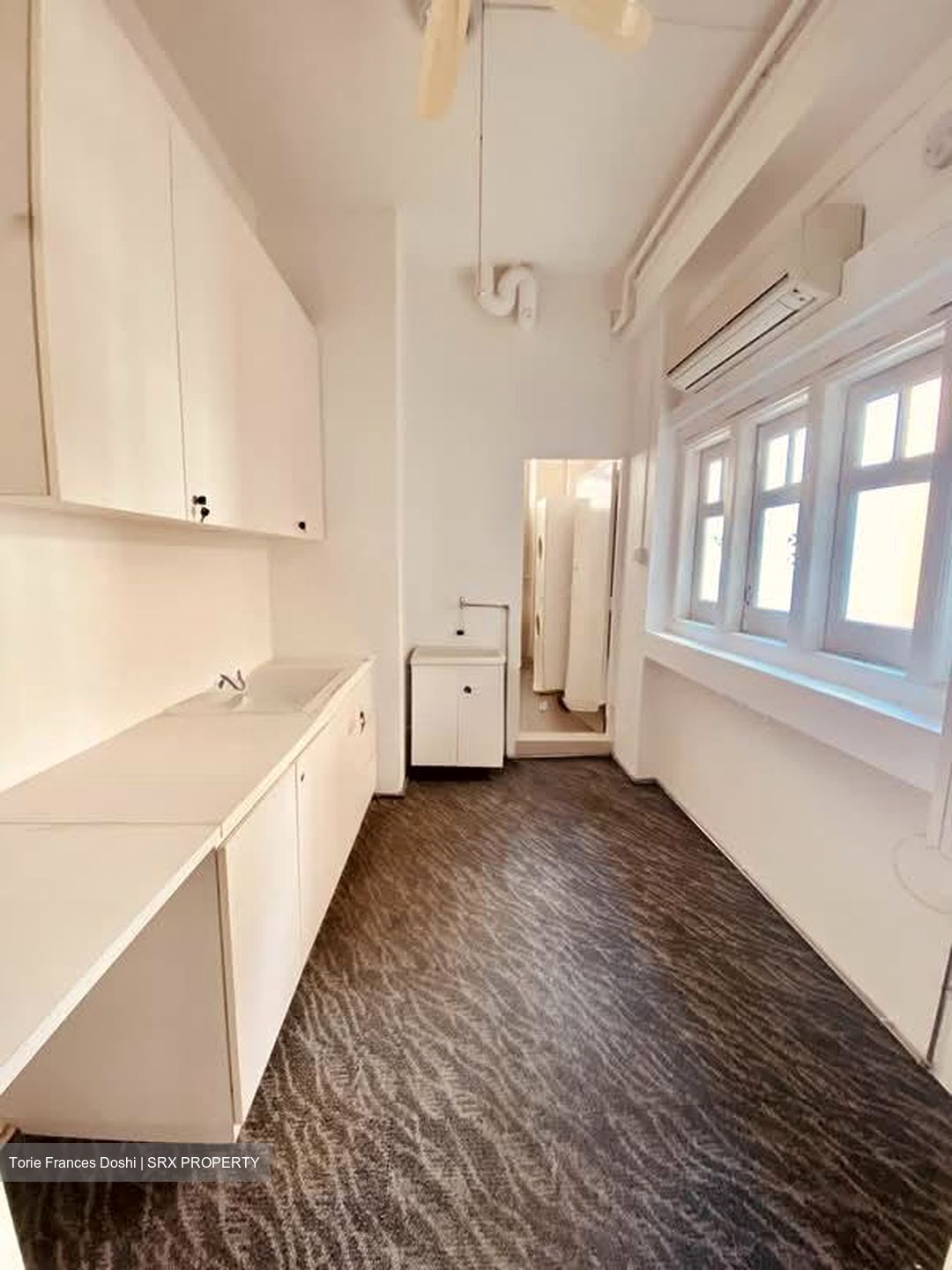 Sago Street (D1), Retail #575676551